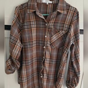 Eden & Olivia Women's Brown and Gray Plaid Button-Down Shirt